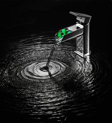 Banyo Lavabo Musluk Güvertesi Montaj Tek Kılavuz Şelale Havzası Karıştırıcı Musluk LED Tek Delik Chrome