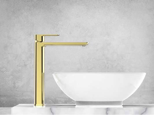 Modern Brass Şelale Yüksek Yükseklik Havuz Musluk Banyo için Sıcak ve Soğuk Düzenlenebilir